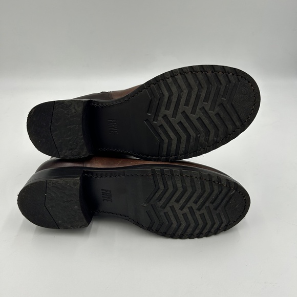 Frye Veronica Inside Zip Distressed Leather Booties Size 8.5. - Picture 2 of 16